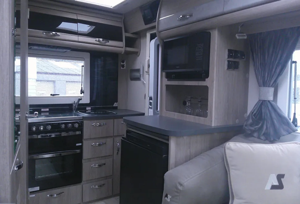 Auto-Sleepers Nuevo EK  2025