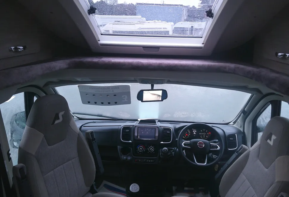 Auto-Sleepers Nuevo EK  2025