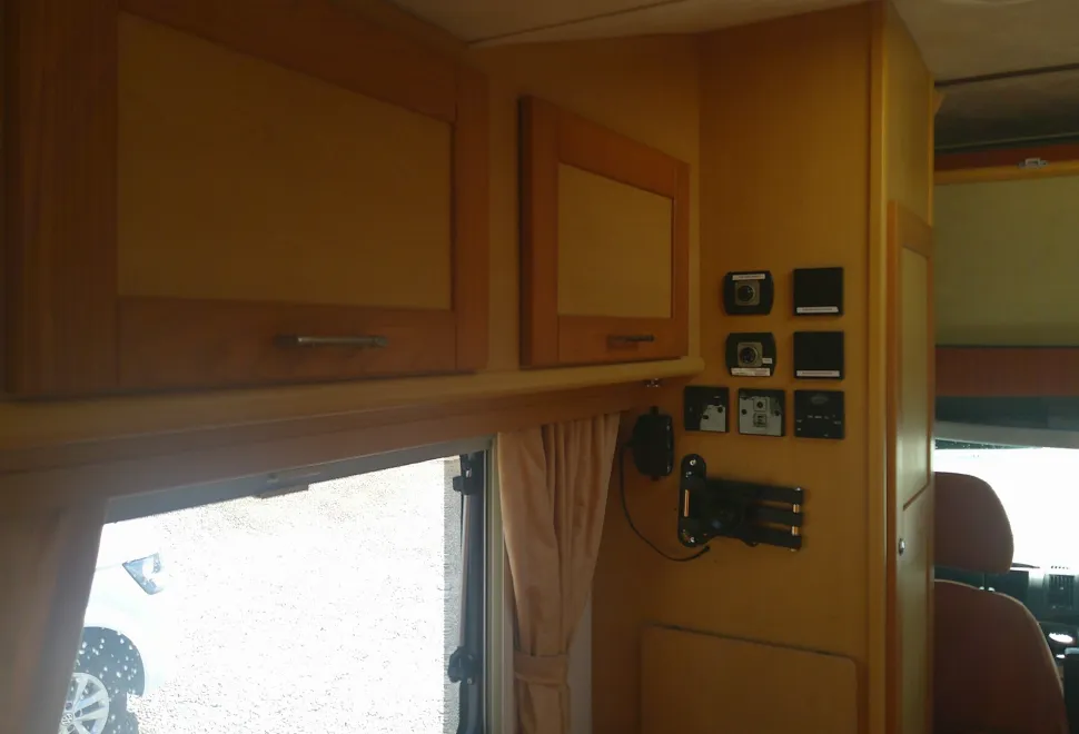 Elddis Autoquest 100  2007