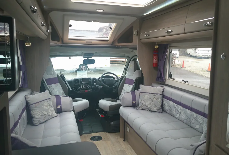 Auto-Sleepers Broadway EK TB LP  2020
