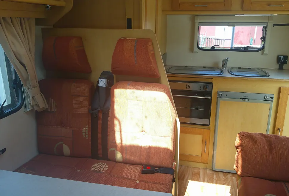 Elddis Autoquest 100  2007
