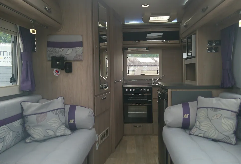 Auto-Sleepers Broadway EK TB LP  2020