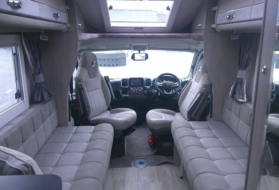 Auto-Sleepers Nuevo EK  2025