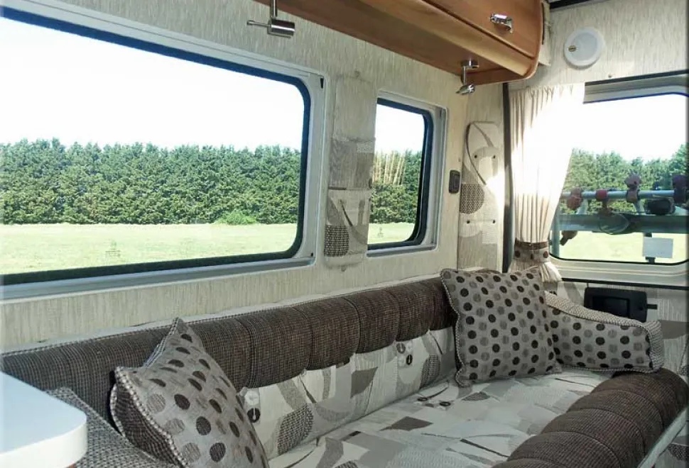 Auto-Sleepers Warwick Duo Peugeot Boxer 2013