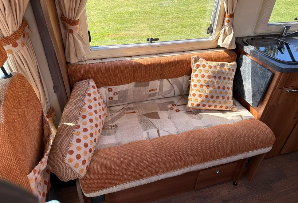 Peugeot Boxer Auto Sleeper Broadway FB 2014