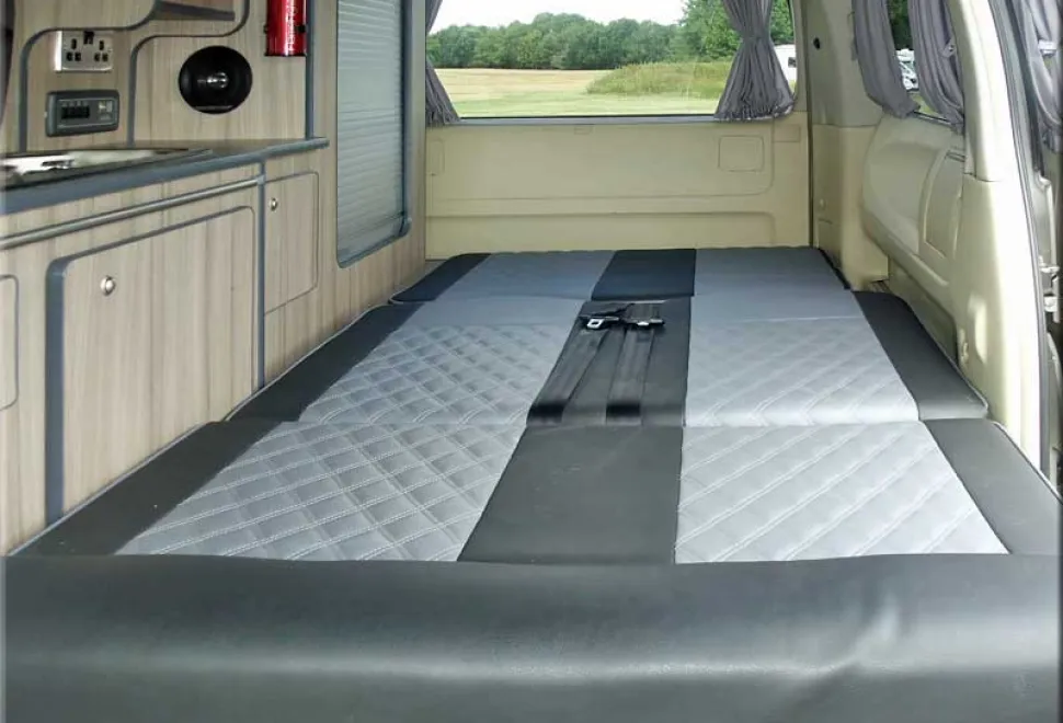 Nissan Elgrand Campervan Conversion 2020