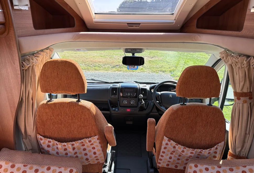 Peugeot Boxer Auto Sleeper Broadway FB 2014