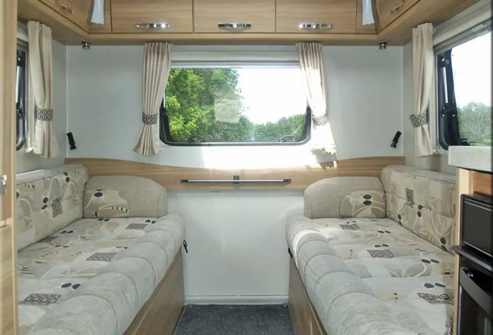 Elddis Majestic 140 Peugeot Boxer 2015
