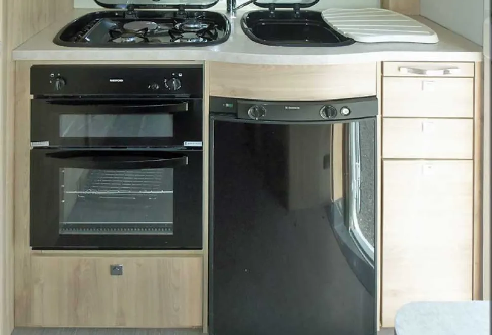Elddis Autoquest 115 Evolution Peugeot Boxer 2016