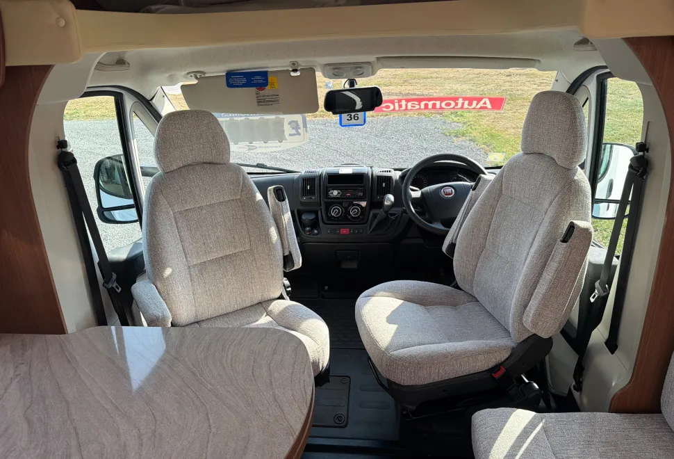 Burstner Nexxo T660  2012