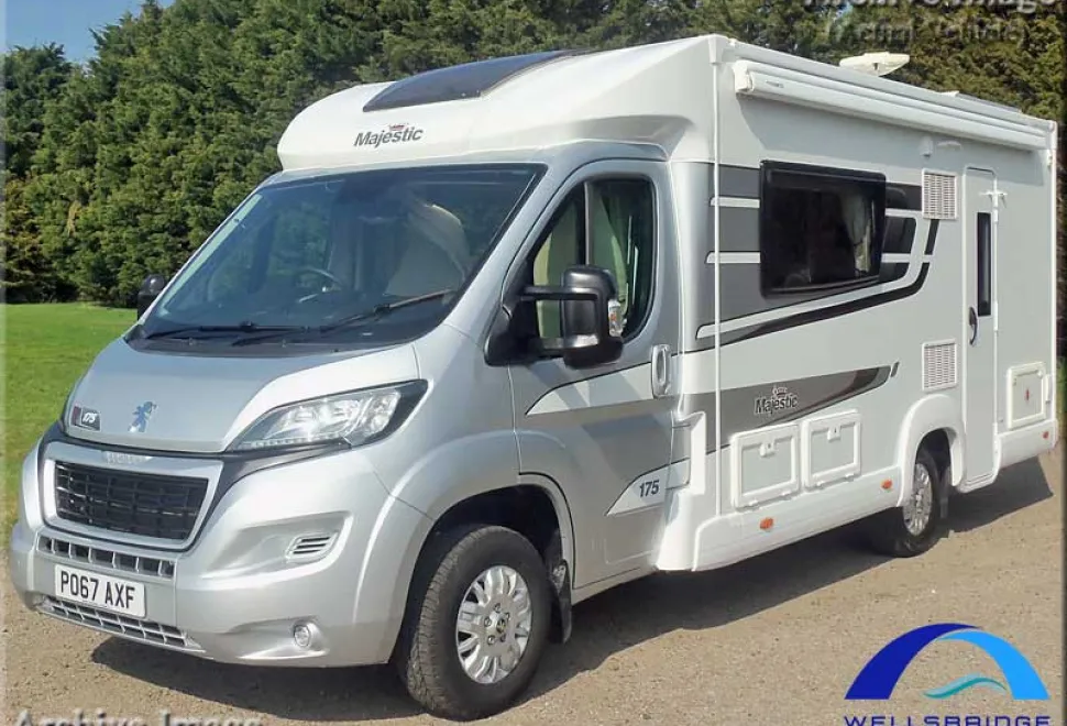Elddis Majestic 175 Peugeot Boxer 2017