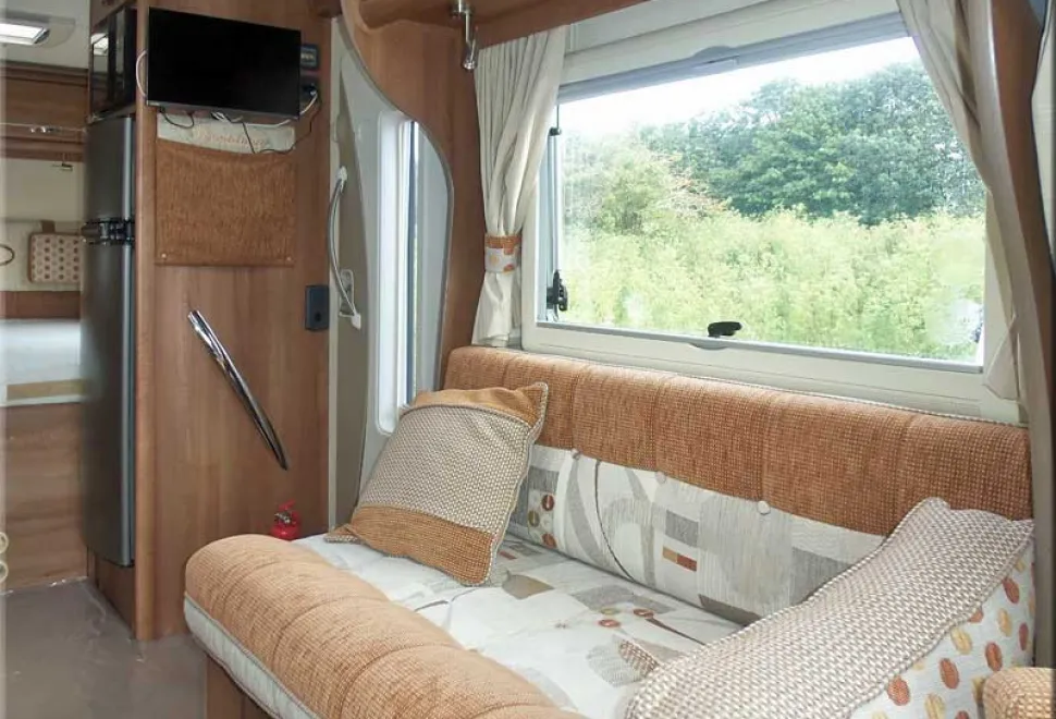 Auto-Sleepers Broadway FB Peugeot Boxer 2014