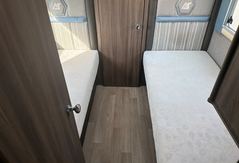 Auto-Sleepers Burford Duo Mercedes Benz Sprinter 2017