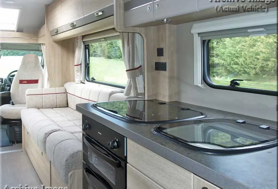 Elddis Majestic 175 Peugeot Boxer 2017