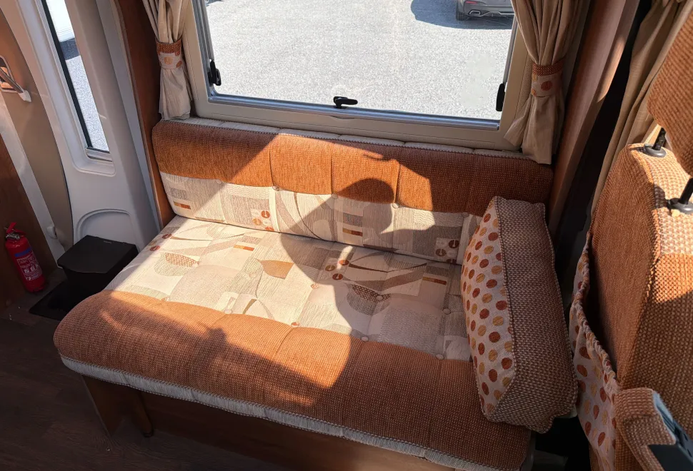 Peugeot Boxer Auto Sleeper Broadway FB 2014