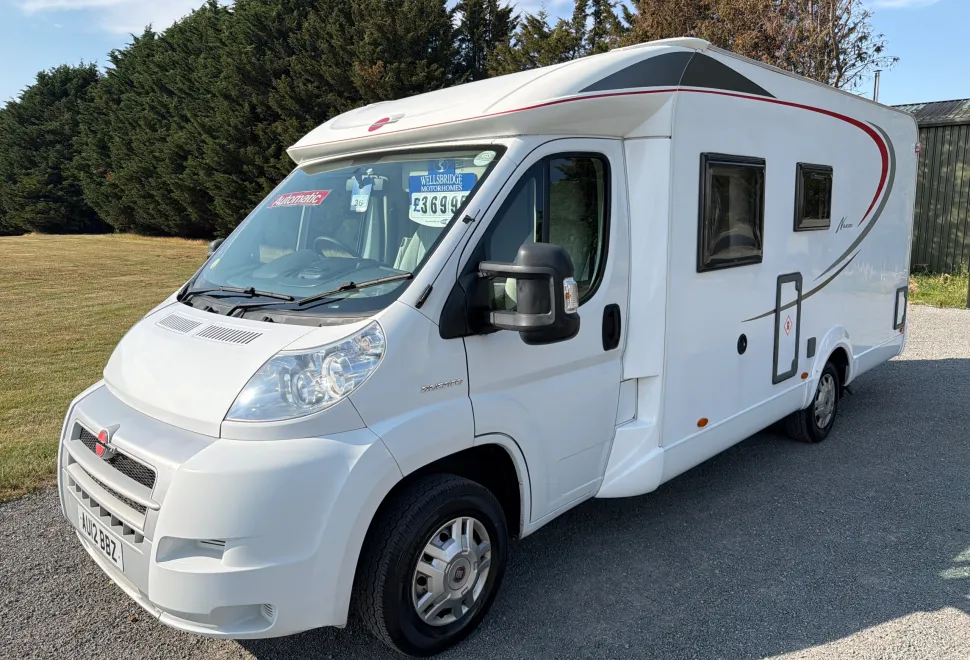 Burstner Nexxo T660  2012