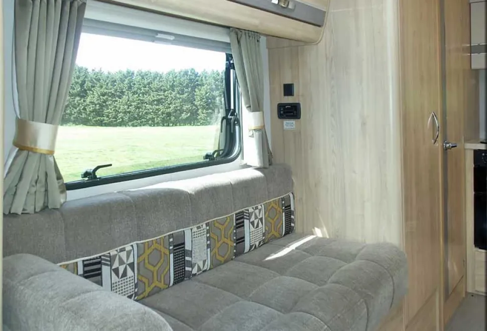 Elddis Autoquest 115 Evolution Peugeot Boxer 2017