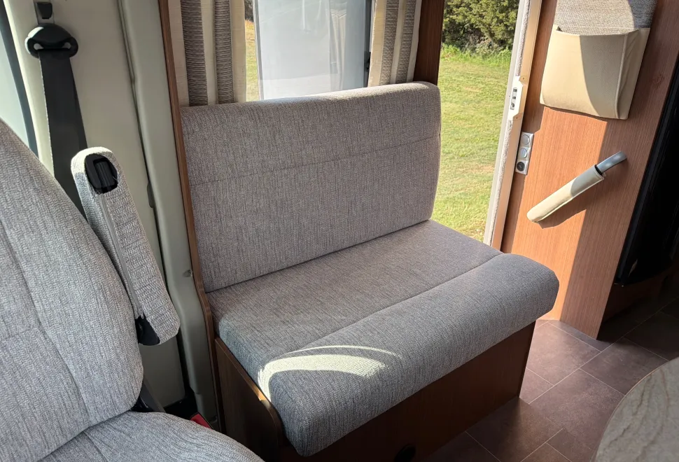 Burstner Nexxo T660  2012