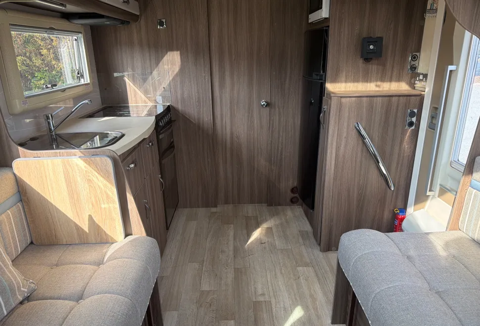 Auto-Sleepers Burford Duo Mercedes Benz Sprinter 2017