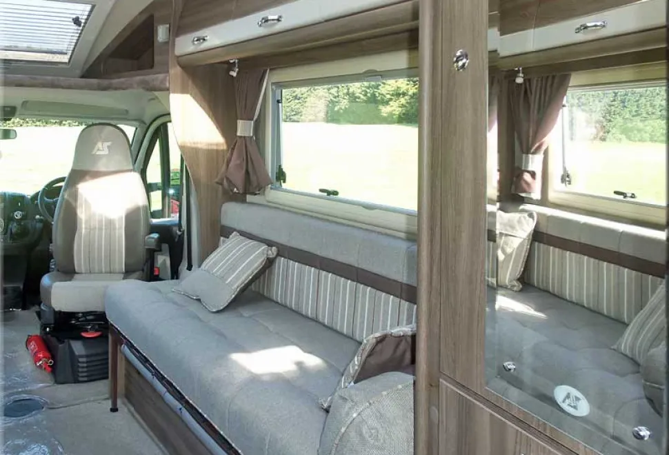 Auto-Sleepers Broadway EK TB LP Peugeot Boxer 2018