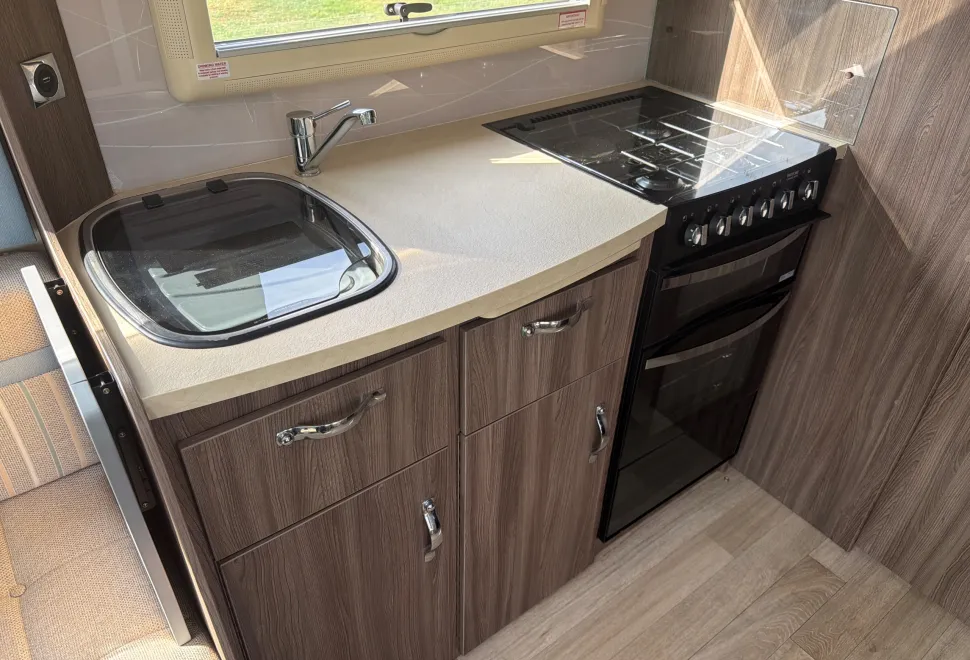 Auto-Sleepers Burford Duo Mercedes Benz Sprinter 2017