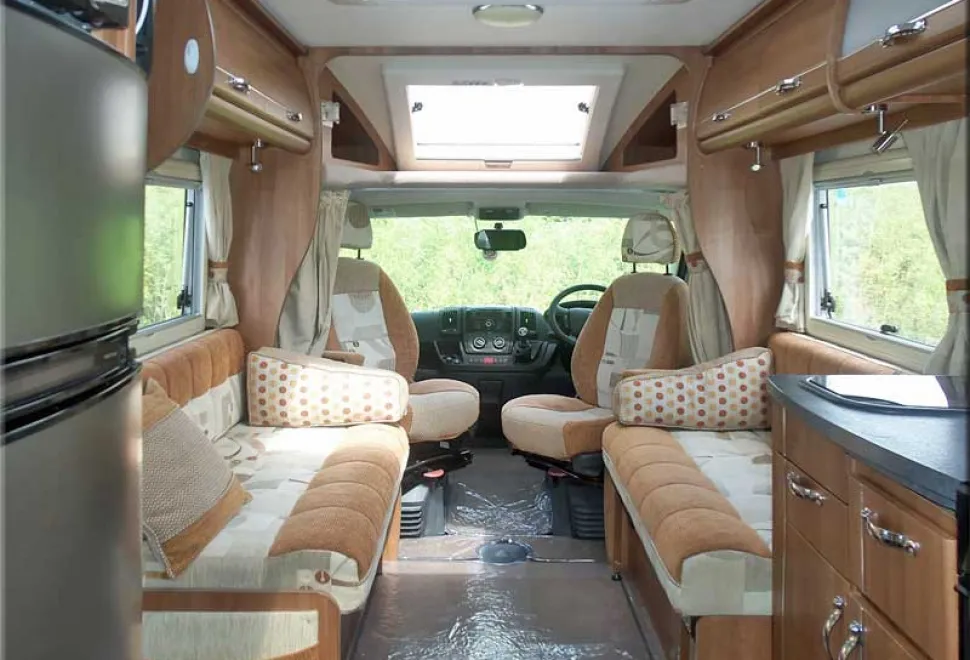Auto-Sleepers Broadway FB Peugeot Boxer 2014