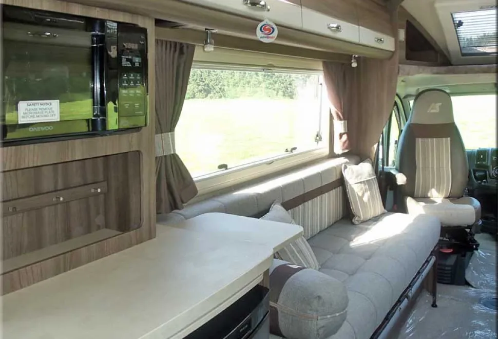 Auto-Sleepers Broadway EK TB LP Peugeot Boxer 2018