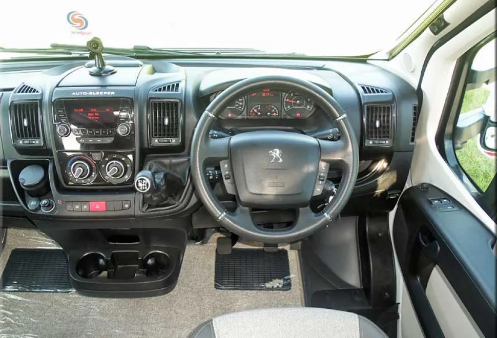 Auto-Sleepers Broadway EK TB LP Peugeot Boxer 2018