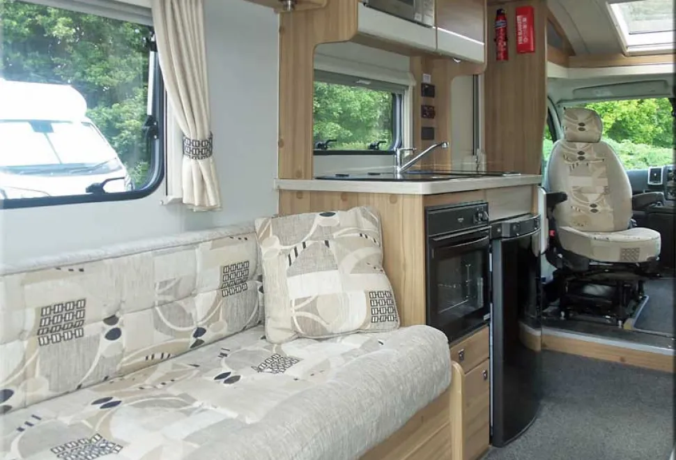 Elddis Majestic 140 Peugeot Boxer 2015