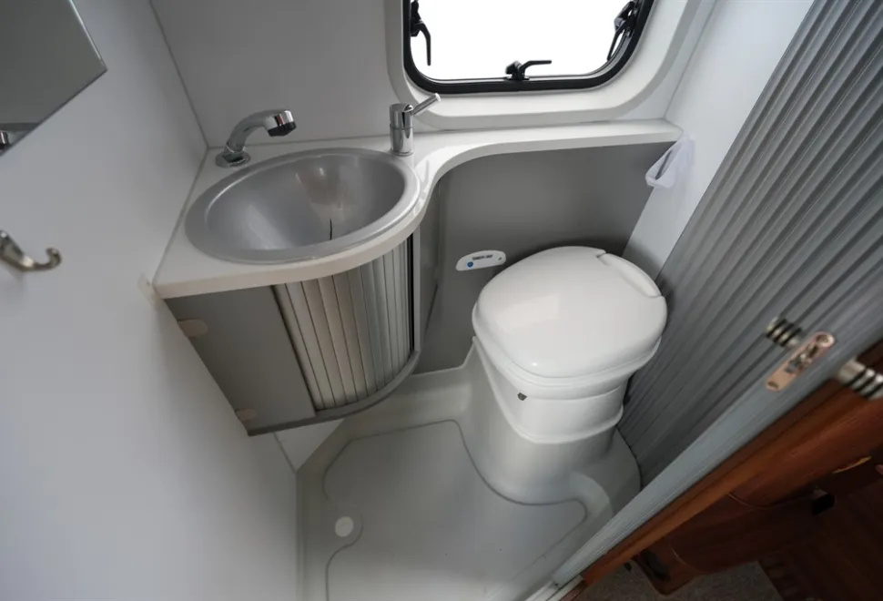 Adria Twin 600 SP 2015
