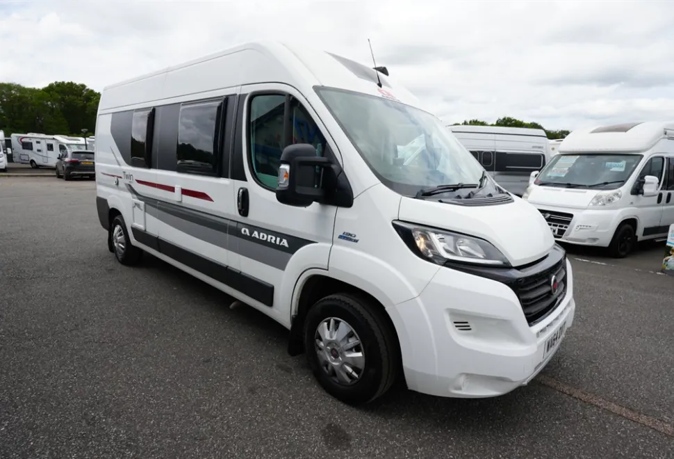 Adria Twin 600 SP 2015