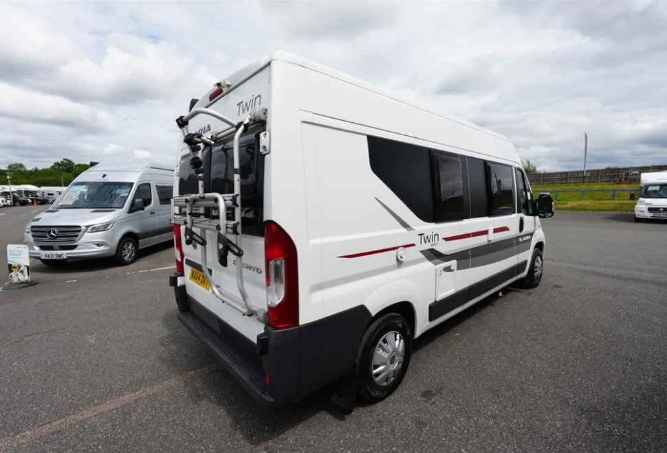 Adria Twin 600 SP 2015