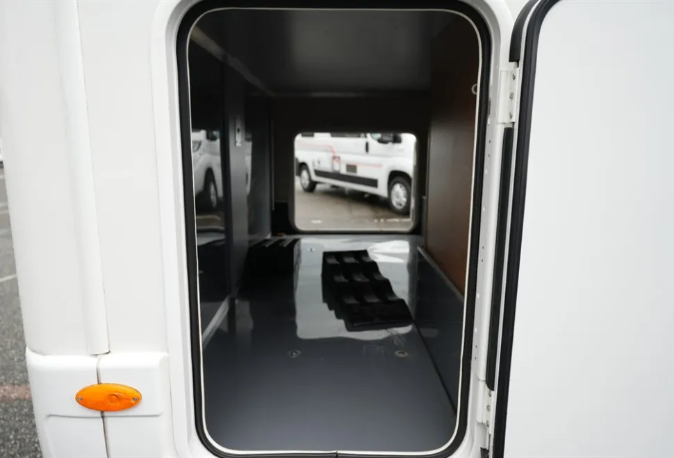Autotrail Apache 632 2015