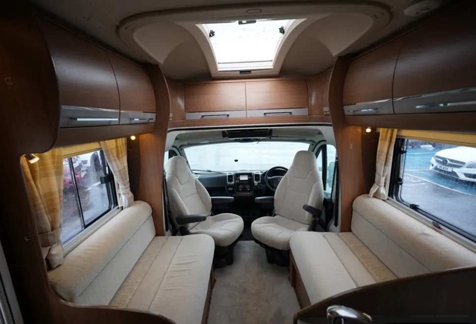 Autotrail Apache 632 2015