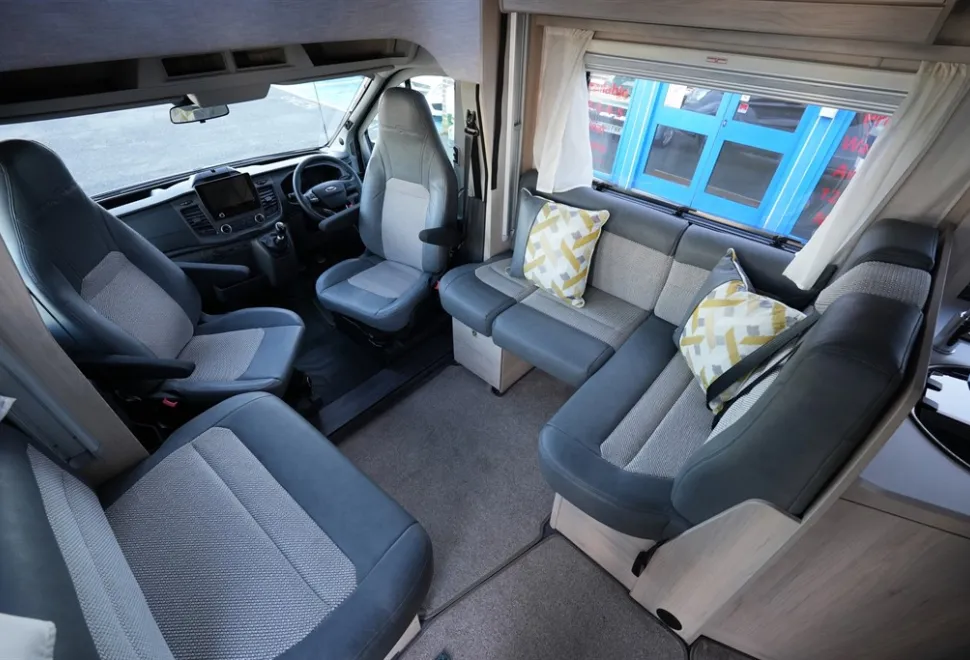 Autotrail F-Line F70  2022