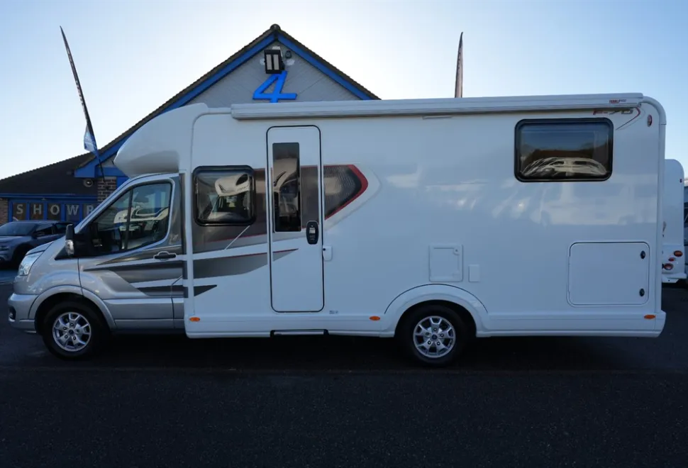 Autotrail F-Line F70  2022