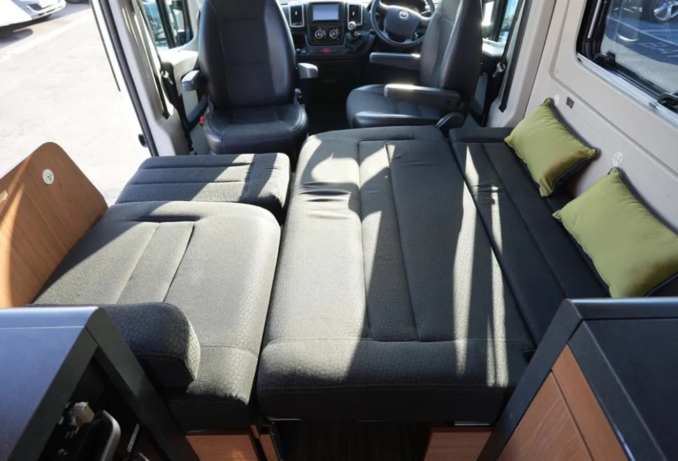 Autotrail V-Line 600 2014