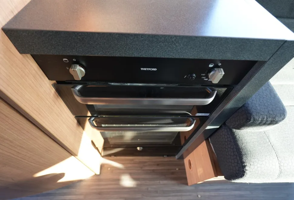 Autotrail V-Line 600 2014