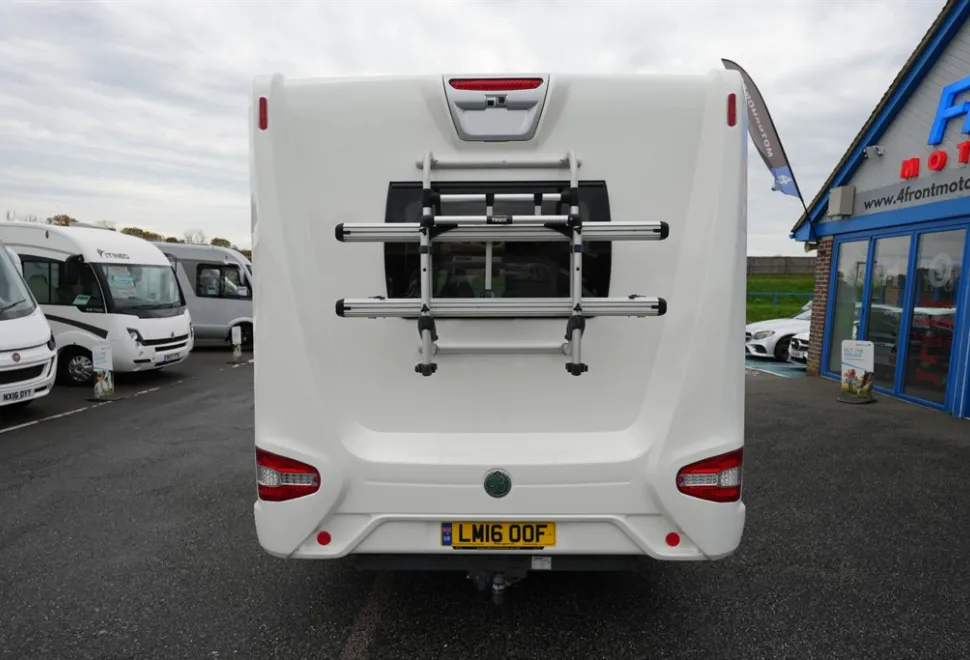 Bessacarr E496  2016