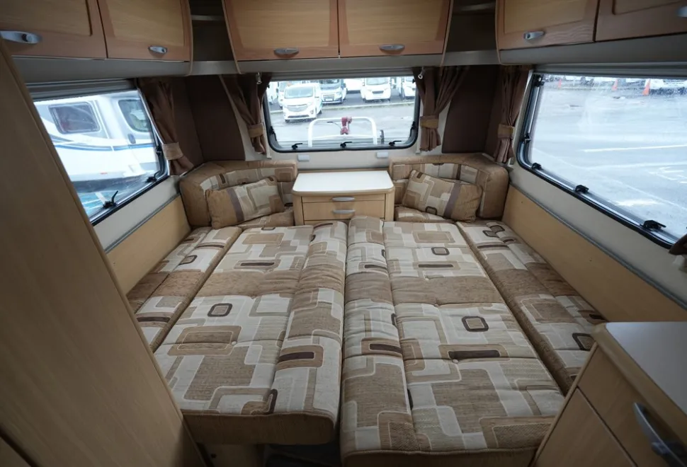 Bessacarr E520  2012
