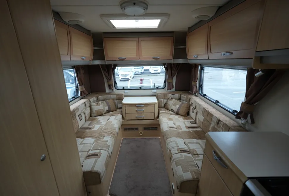 Bessacarr E520  2012
