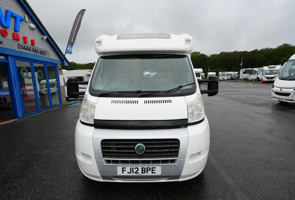 Bessacarr E520  2012