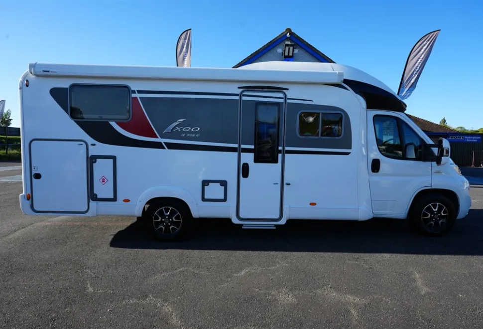 Burstner Ixeo  2016