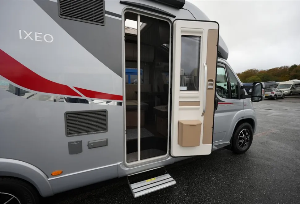 Burstner Ixeo T 720 2019