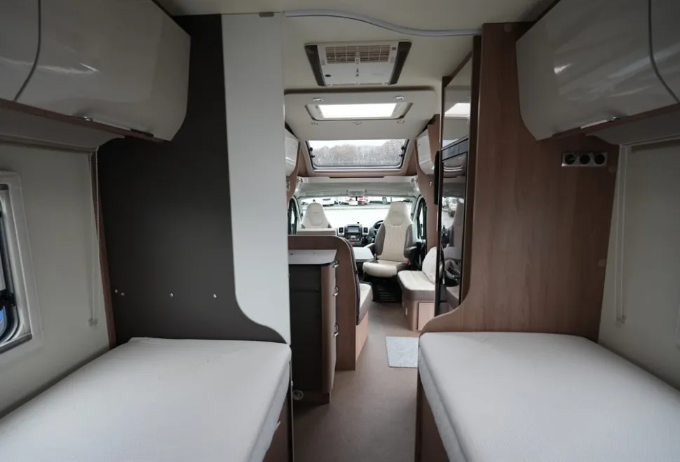 Burstner Ixeo T 720 2019