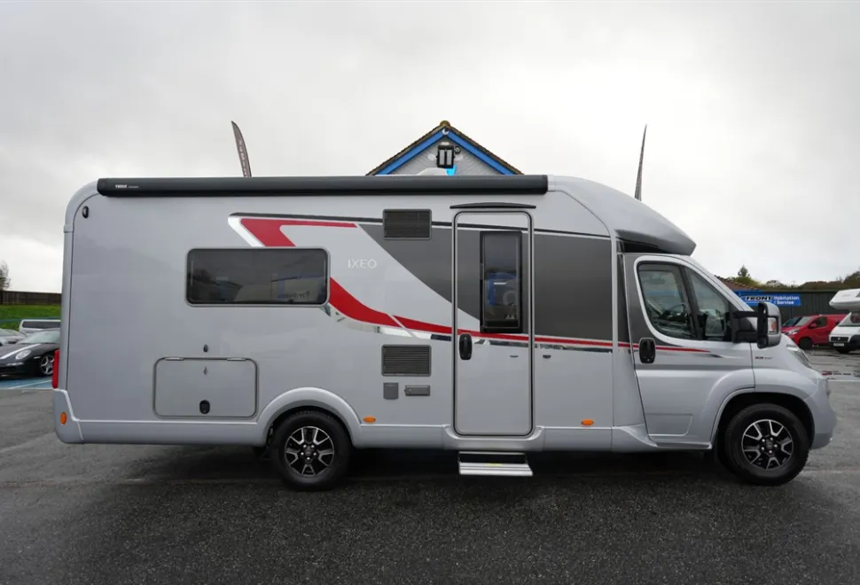 Burstner Ixeo T 720 2019