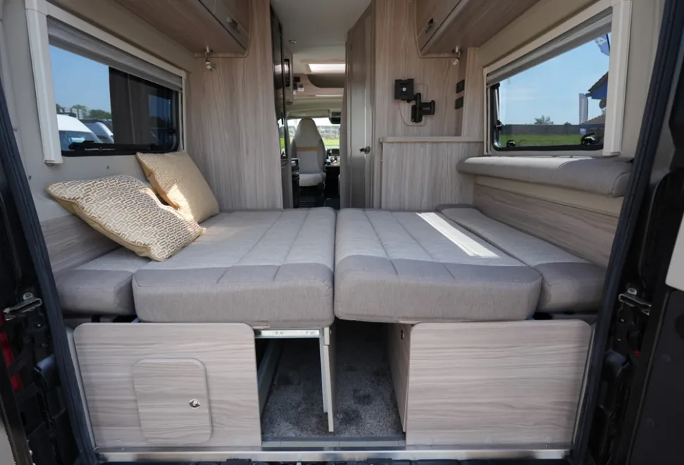 Elddis Evolution CV40 2021