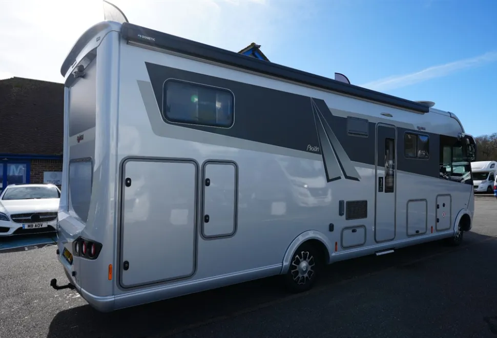 Frankia  PLATIN GD i8400 2021