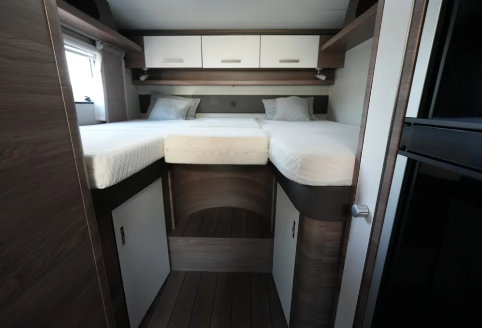 Knaus Live I 700 MEG 2020