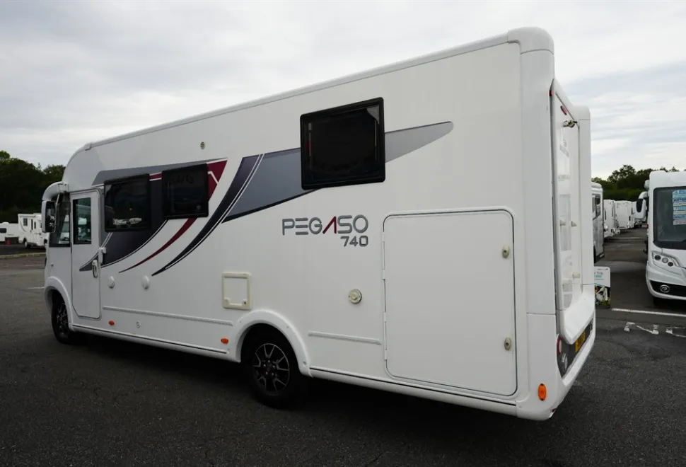 Roller Team Pegaso 740 2016